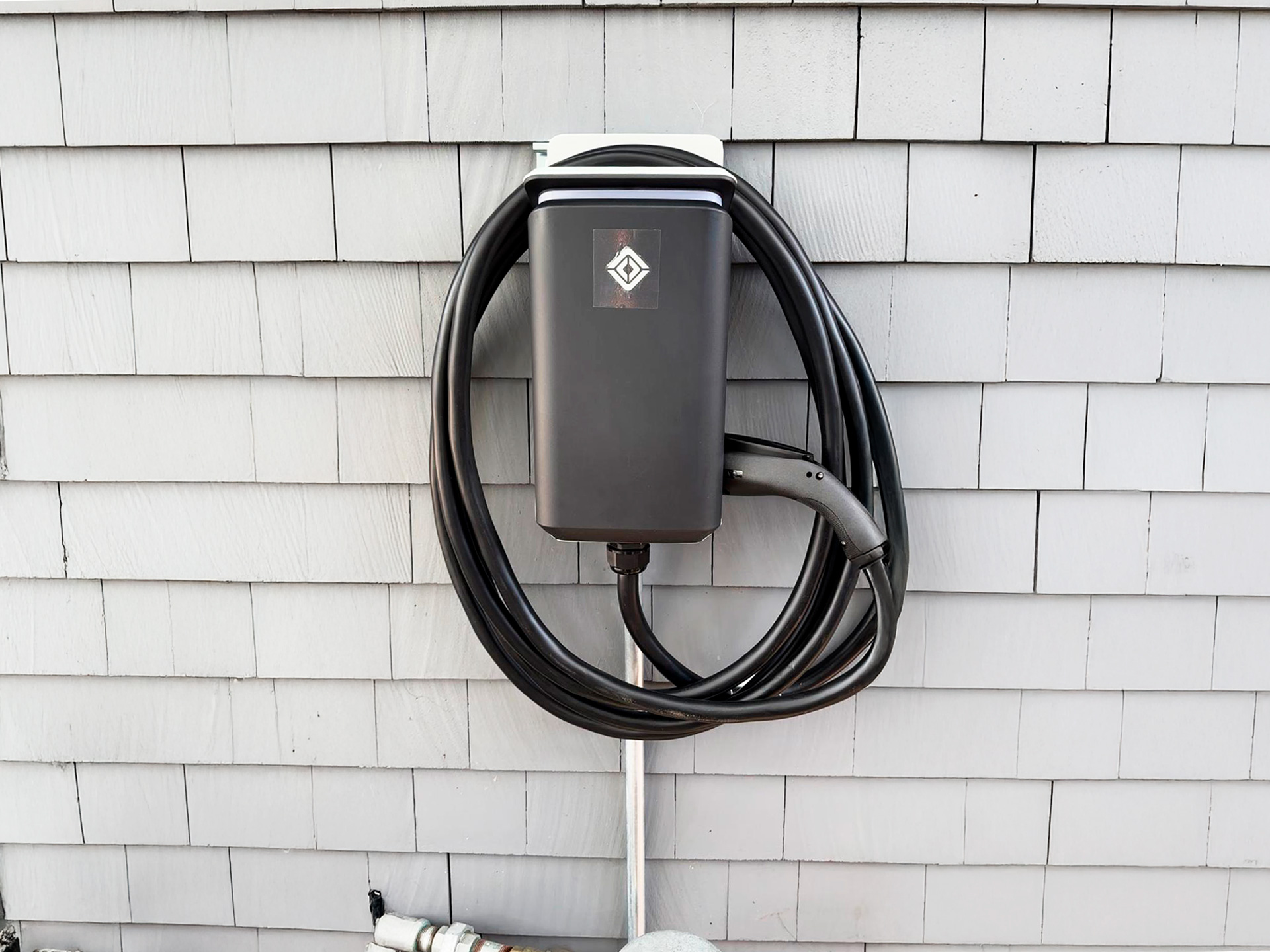 Level 2 EV charger installation in San Mateo garage